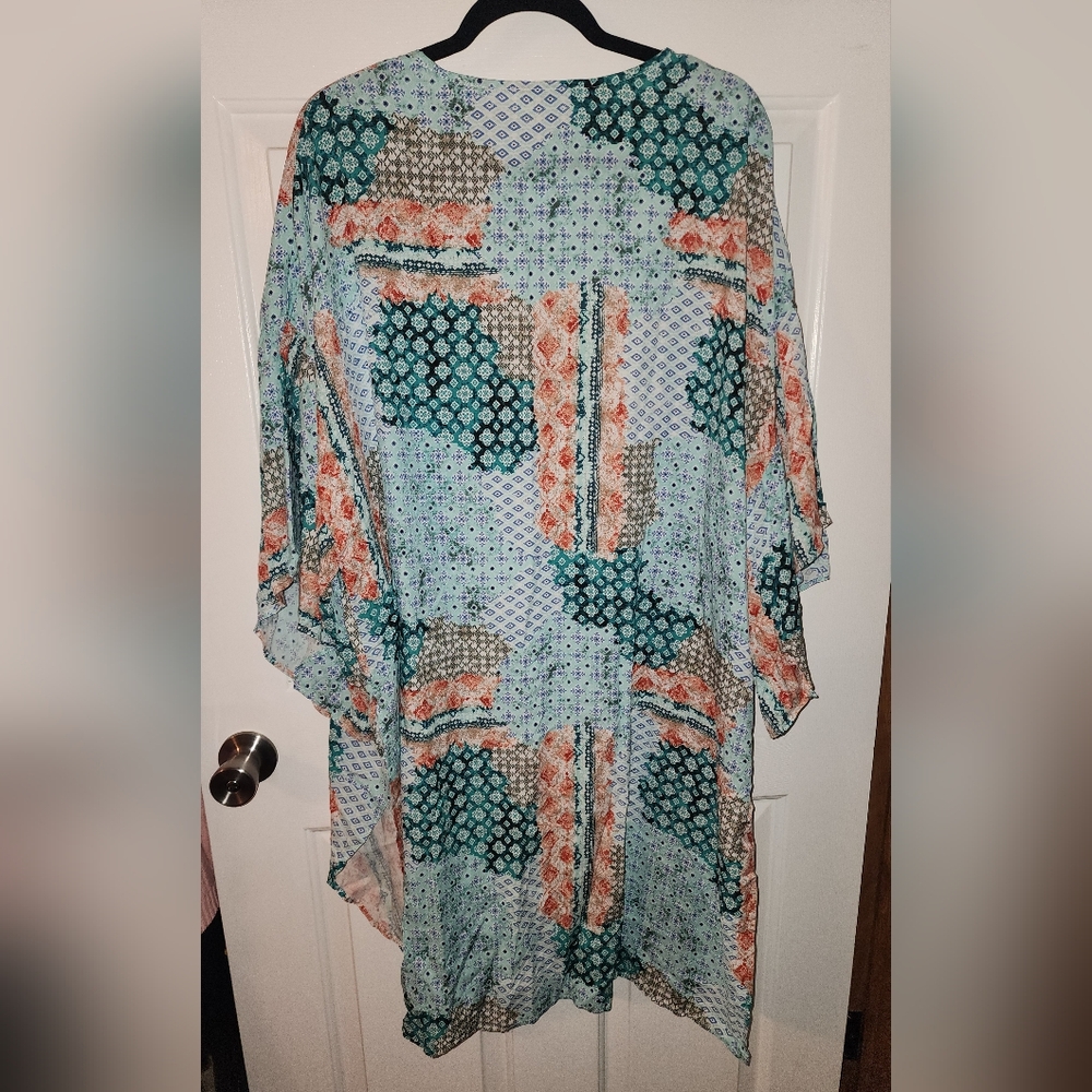 Haptics Colorful Patterned Kimono